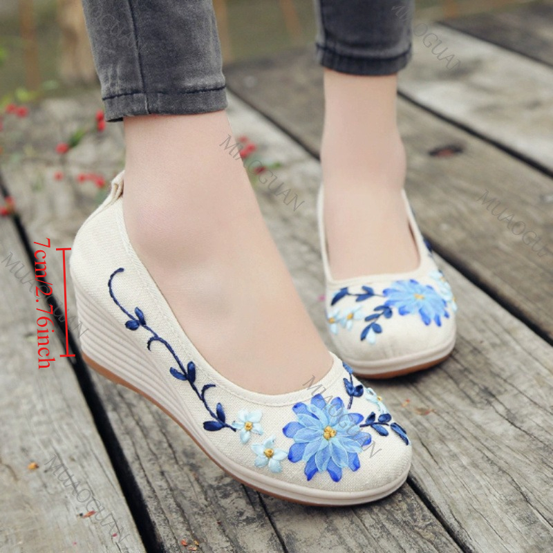 Embroidery Canvas - أحذية نسائية مريحة بكعب ويدج مطرزة،
