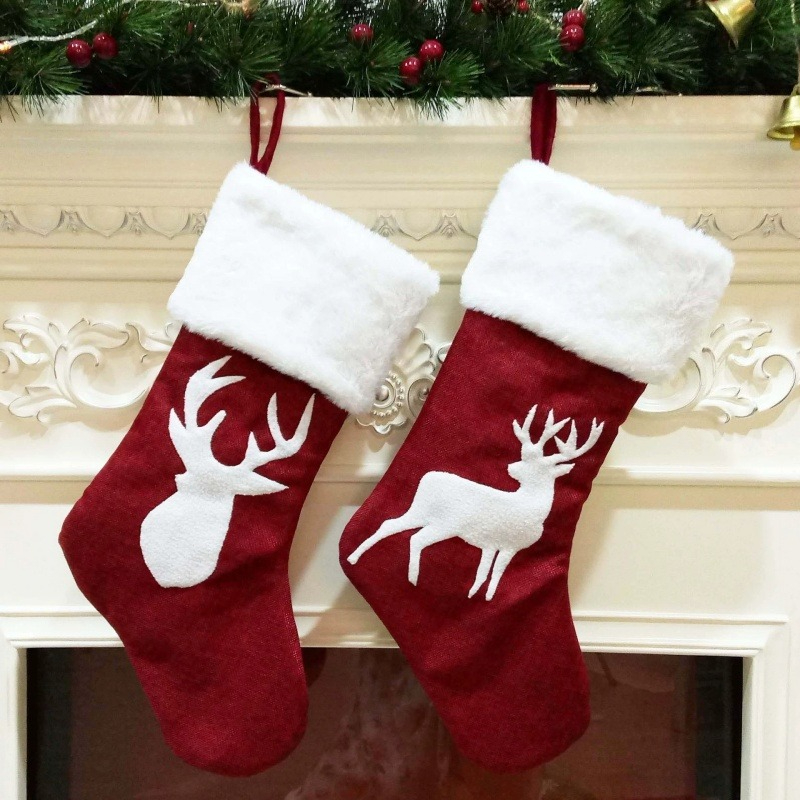 الأحمر سانتا تخزين الأيائل ندف - مراجعة Embroidery Xmas Stocking وسعره