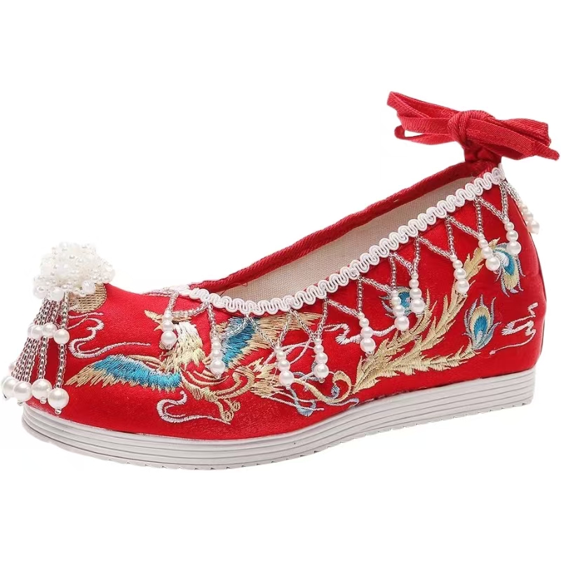 المرأة الجديدة الأحمر المطرزة  - مراجعة Embroidery Canvas وسعره